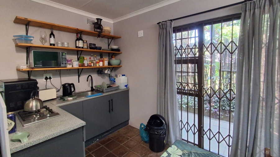 6 Bedroom Property for Sale in Vincent Eastern Cape